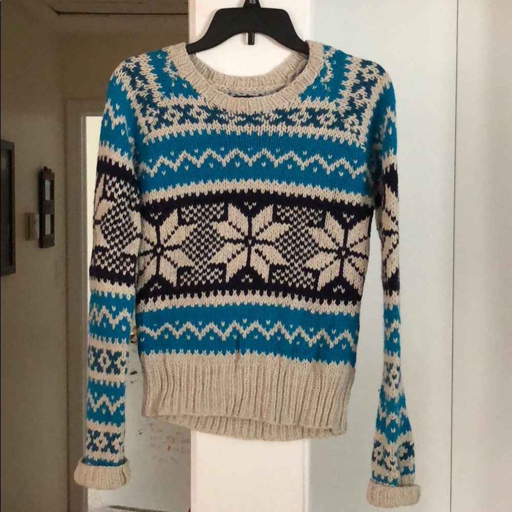 American Eagle Sweater